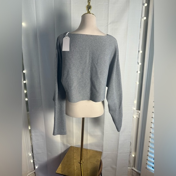 Gray Cropped Sweater and Pant Set Medium - Picture 3 of 12